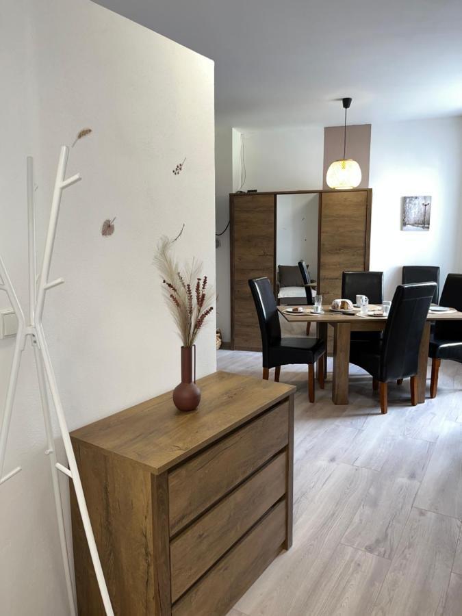 Apartmany Nezarka A Privatni Wellness Jindřichův Hradec Buitenkant foto