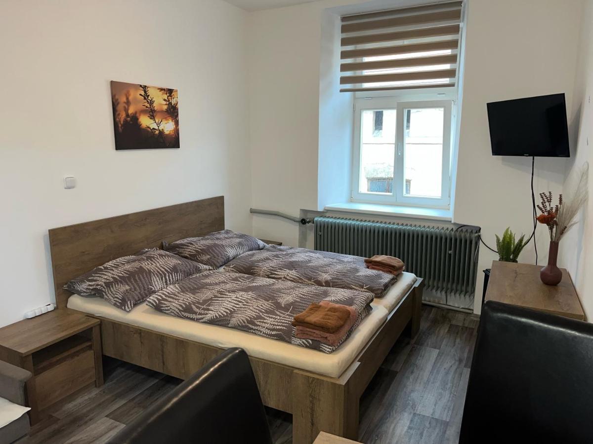 Apartmany Nezarka A Privatni Wellness Jindřichův Hradec Buitenkant foto