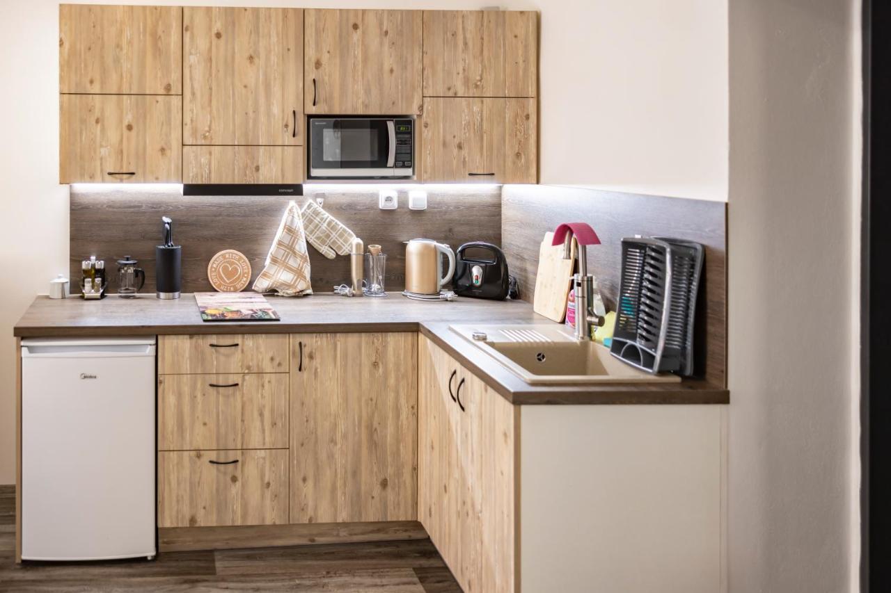 Apartmany Nezarka A Privatni Wellness Jindřichův Hradec Buitenkant foto