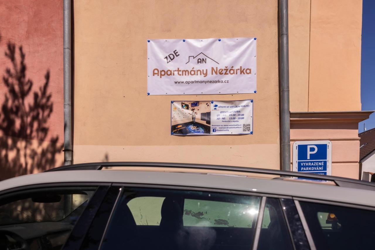 Apartmany Nezarka A Privatni Wellness Jindřichův Hradec Buitenkant foto